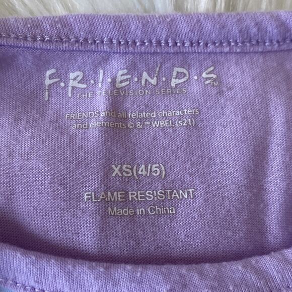 Friends | Kids Top and Bottom Pajama Set Size XS (4/5) - Picture 7 of 9